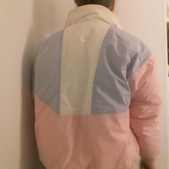 PASTEL PUFFER JACKET LARGE FITS MEDIUM - Picture 2 of 5